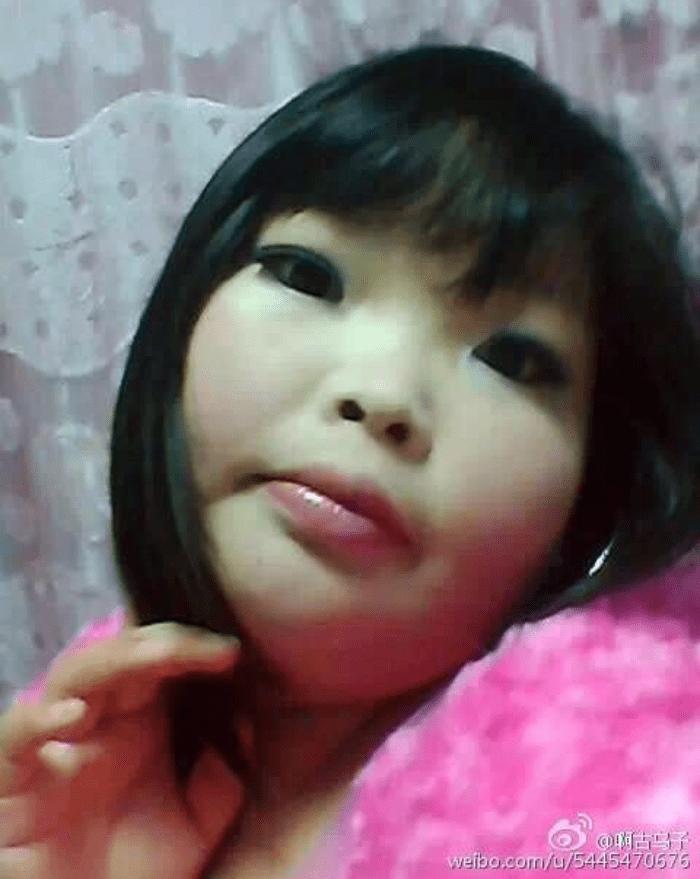 胖妹參加校花比賽以「4字超狂自介」擊敗露奶妹，一天狂吸30萬票「逆襲得冠軍」讓其他正妹都傻眼！